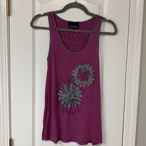 Cute Lady’s Tank Top Raised Floral Pattern Size XS